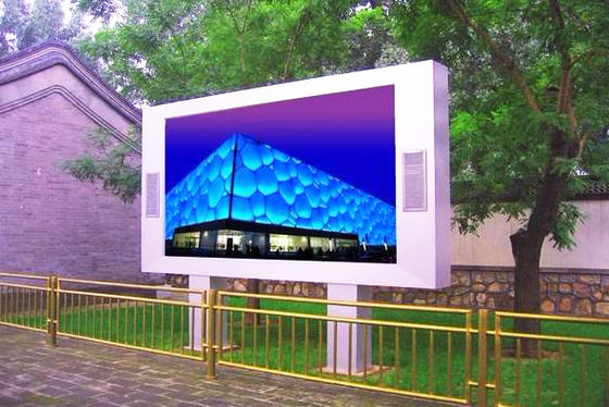 Leichtgewicht 28 kg Outdoor P4 LED-Modul für fest installierte Werbebildschirme