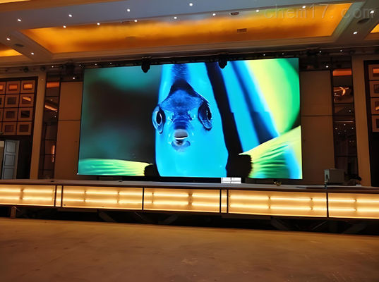 Indoor P5 Outdoor LED-Bildschirmmodul an der Wand befestigt für Bar-Nutzung und Kinglight LED-Lampe